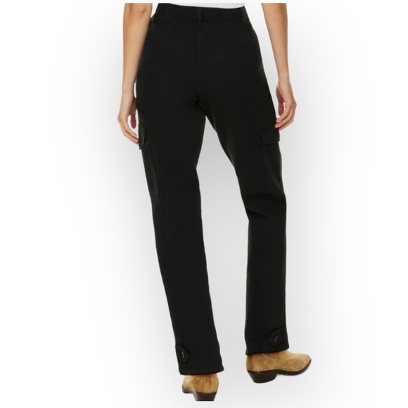 Wilfred Aritzia Modern High Rise Cargo Pant - Picture 3 of 16